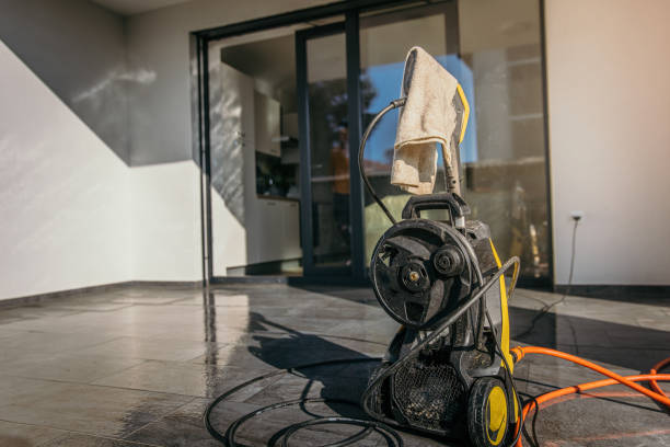 Animal Enclosure Cleaning in Middleton, ID